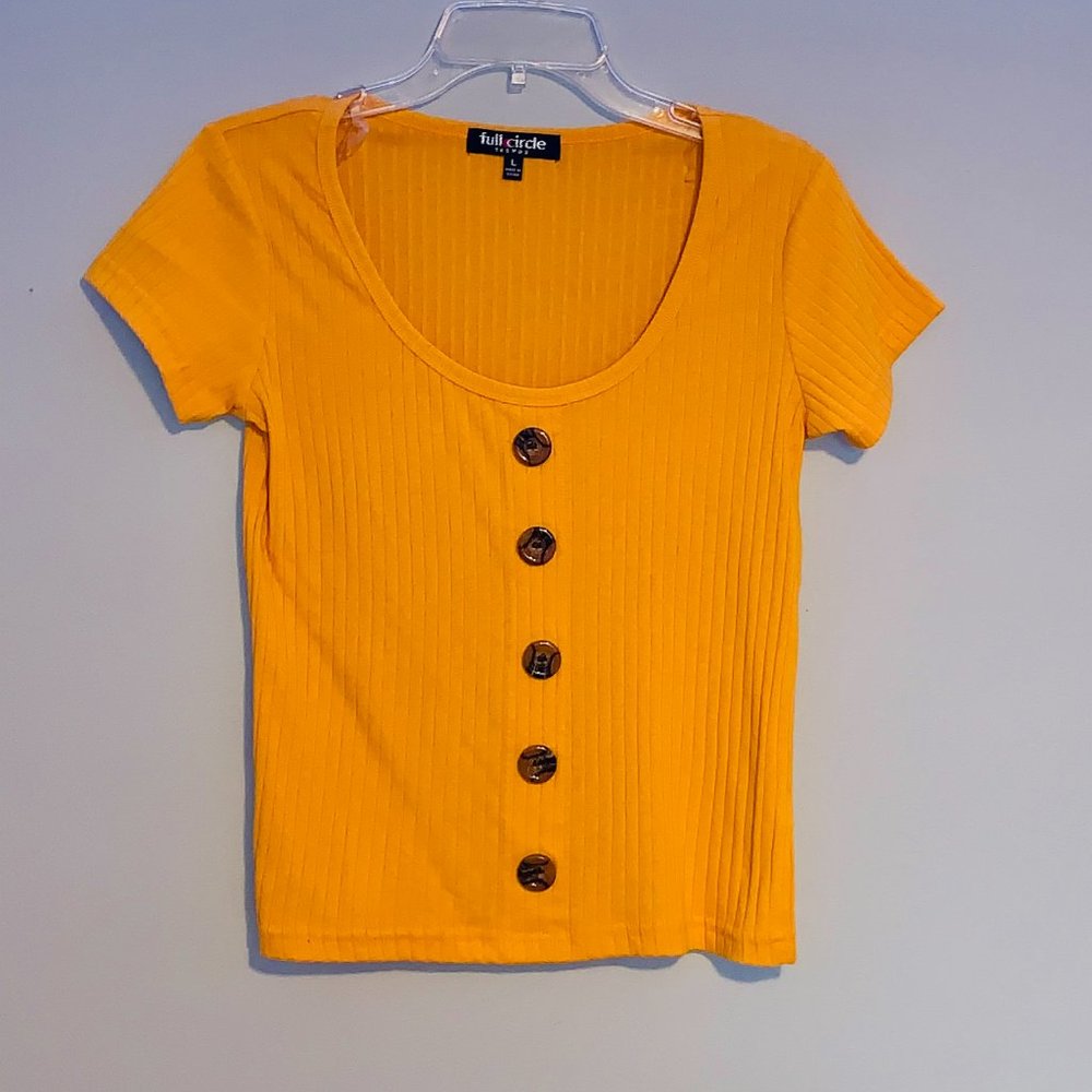Yellow ribbed blouse short sleeve with buttons